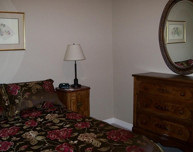 811 Bradford Avenue - Photo Thumbnail 14