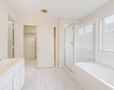 3827 Alder Pass Court - Photo Thumbnail 24