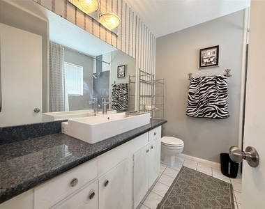 5861 Inwood Drive - Photo Thumbnail 14
