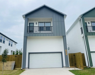 12258 Kirkgard - Photo Thumbnail 1