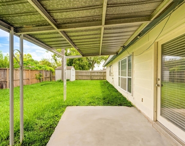 10523 Towne Square Road - Photo Thumbnail 29