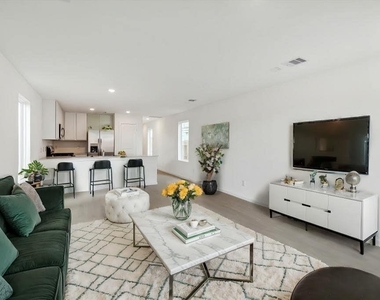 18246 Via Aurelia Drive - Photo Thumbnail 2