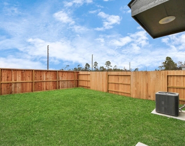 18246 Via Aurelia Drive - Photo Thumbnail 15