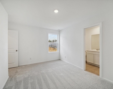 18246 Via Aurelia Drive - Photo Thumbnail 8