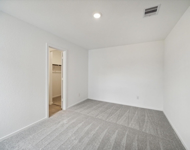 18246 Via Aurelia Drive - Photo Thumbnail 12