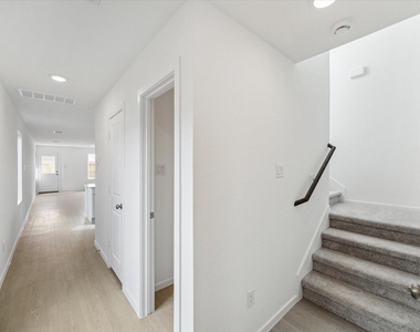 18246 Via Aurelia Drive - Photo Thumbnail 5