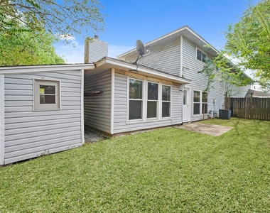 10814 Sugar Hill Drive - Photo Thumbnail 10