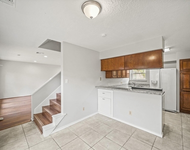 10814 Sugar Hill Drive - Photo Thumbnail 2