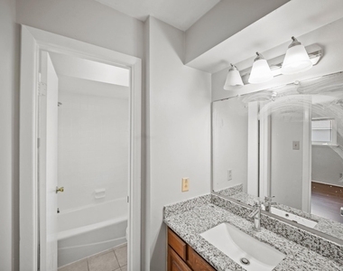 10814 Sugar Hill Drive - Photo Thumbnail 14
