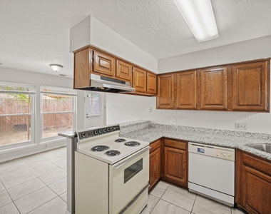 10814 Sugar Hill Drive - Photo Thumbnail 3