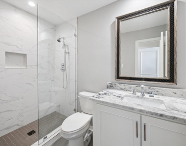 2422 Nantucket Drive - Photo Thumbnail 15