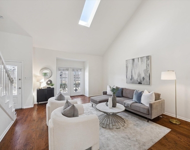 2422 Nantucket Drive - Photo Thumbnail 1