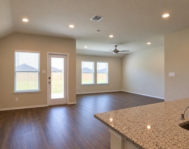 2903 Arbors Edge Court - Photo Thumbnail 4