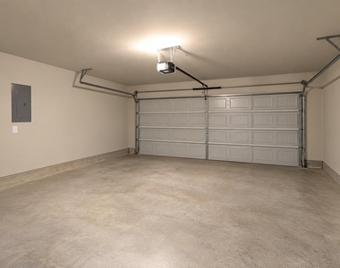 2903 Arbors Edge Court - Photo Thumbnail 13