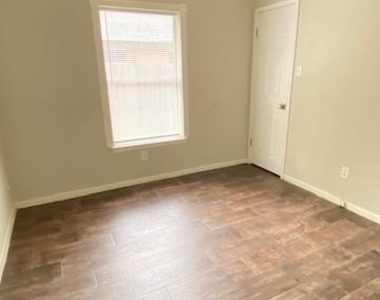 2216 Westminister Street - Photo Thumbnail 16