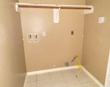 2216 Westminister Street - Photo Thumbnail 18