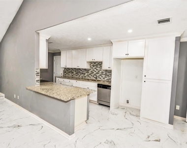 481 County Road 2084 - Photo Thumbnail 9