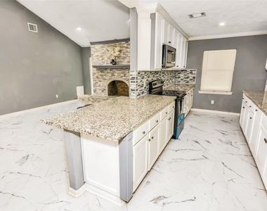 481 County Road 2084 - Photo Thumbnail 7