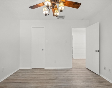 115 S Vesper Bend Circle - Photo Thumbnail 32