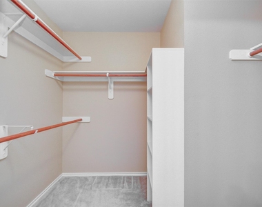 5723 Vinemont Lane - Photo Thumbnail 11