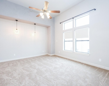 8822 Lakeshore Bend Drive - Photo Thumbnail 15
