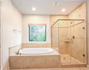 8822 Lakeshore Bend Drive - Photo Thumbnail 27