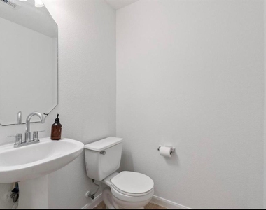 16119 Peach Bluff Lane - Photo Thumbnail 21