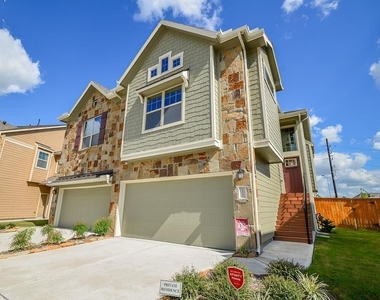 12102 La Strada Street - Photo Thumbnail 1
