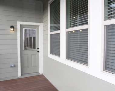 12102 La Strada Street - Photo Thumbnail 16