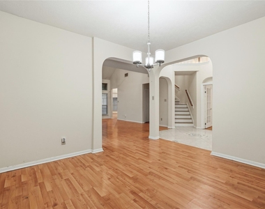 14203 Torrey Forest Drive - Photo Thumbnail 7