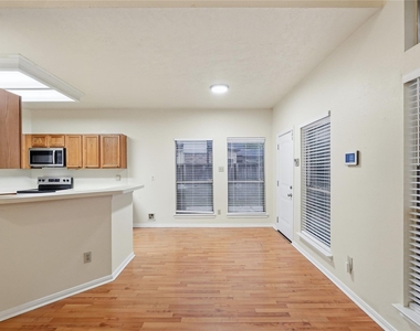14203 Torrey Forest Drive - Photo Thumbnail 12