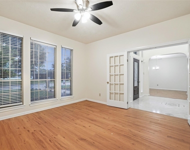 14203 Torrey Forest Drive - Photo Thumbnail 5