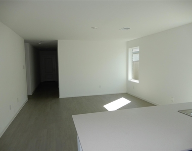 31505 Olivella Drive - Photo Thumbnail 3