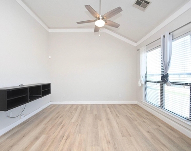 3408 St Emanuel Street - Photo Thumbnail 10