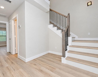 3408 St Emanuel Street - Photo Thumbnail 3