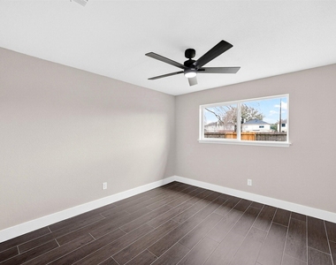12303 Shelwick Drive - Photo Thumbnail 16