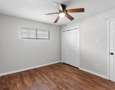 2819 Berry Street - Photo Thumbnail 6