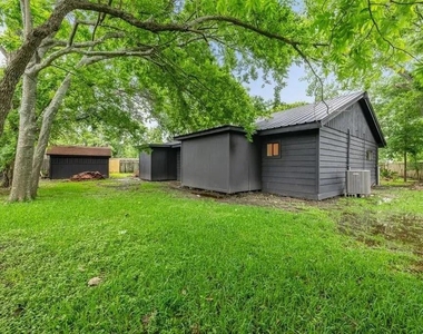 3201 Creel Court - Photo Thumbnail 24