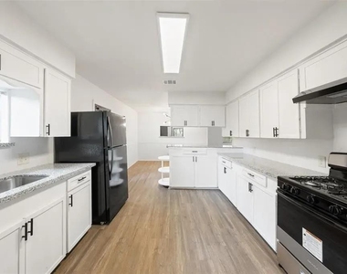 3201 Creel Court - Photo Thumbnail 9