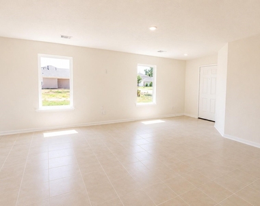 22554 Pinecone Forest Lane - Photo Thumbnail 5