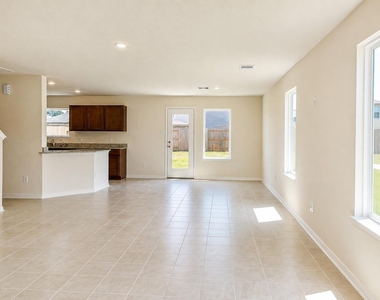 22554 Pinecone Forest Lane - Photo Thumbnail 4