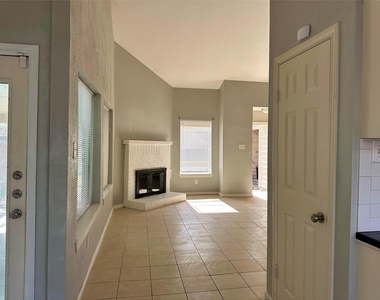 18530 Meadows Way Drive - Photo Thumbnail 9