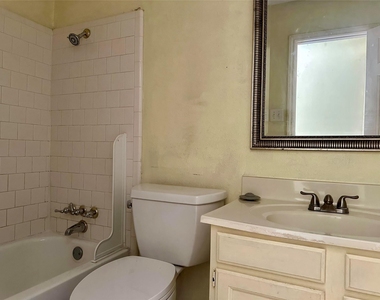 18530 Meadows Way Drive - Photo Thumbnail 12