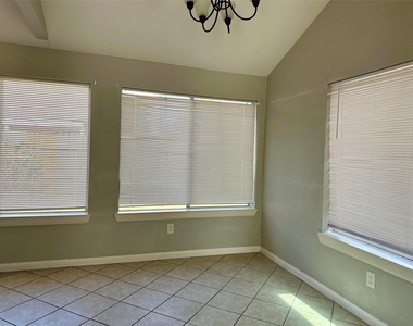 18530 Meadows Way Drive - Photo Thumbnail 10
