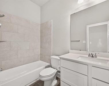 10735 Lacaille Lane - Photo Thumbnail 27