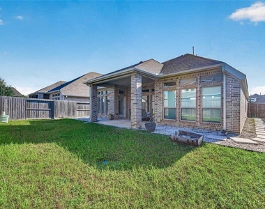 10735 Lacaille Lane - Photo Thumbnail 40