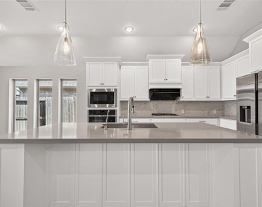 10735 Lacaille Lane - Photo Thumbnail 19
