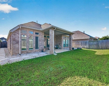 10735 Lacaille Lane - Photo Thumbnail 39