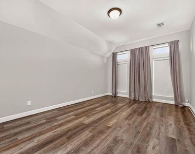 10735 Lacaille Lane - Photo Thumbnail 32