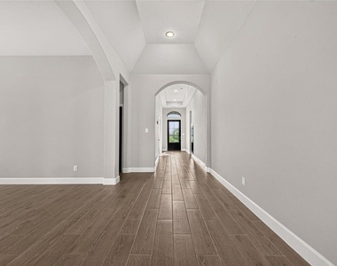 10735 Lacaille Lane - Photo Thumbnail 9